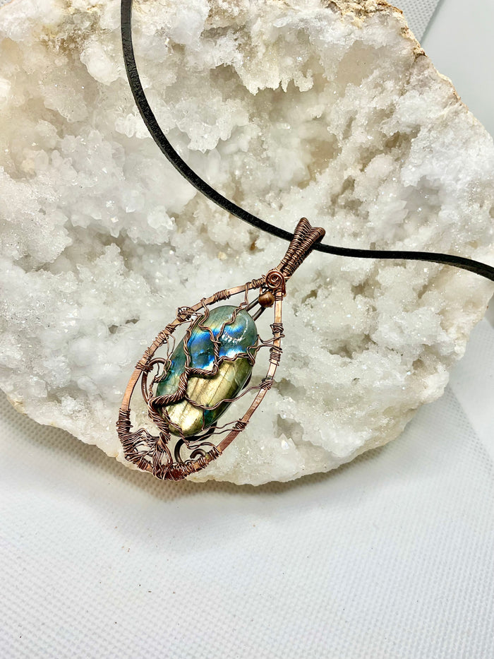 Labradorite Tree of Life Pendant - Connie’s Crystals 