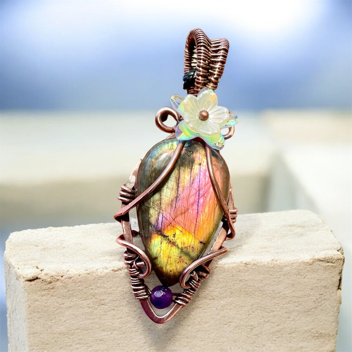 Spectrolite Labradorite with Amethyst & Flower Accent - Connie’s Crystals 