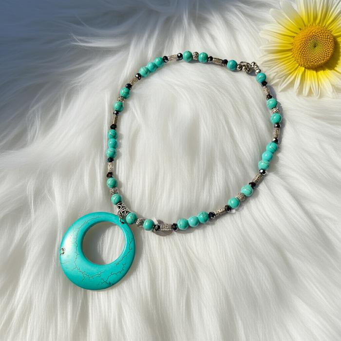 💙 Donut Pendant Necklace - Connie’s Crystals 