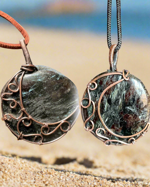 Arfvedsonite pendant hotsell