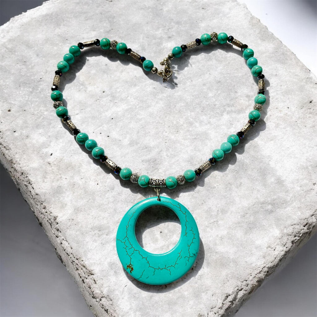 💙 Donut Pendant Necklace - Connie’s Crystals 