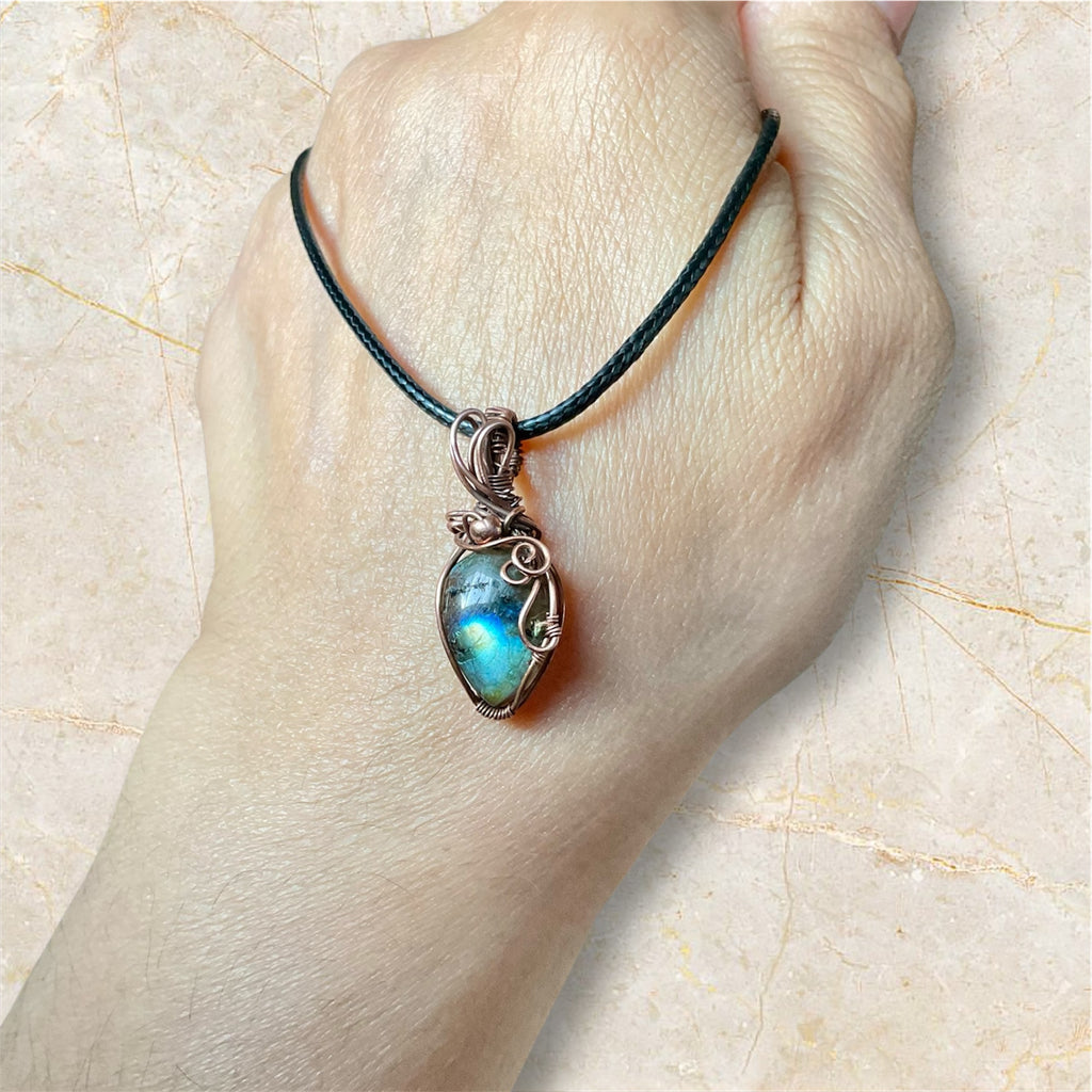 Labradorite Mini Pendant