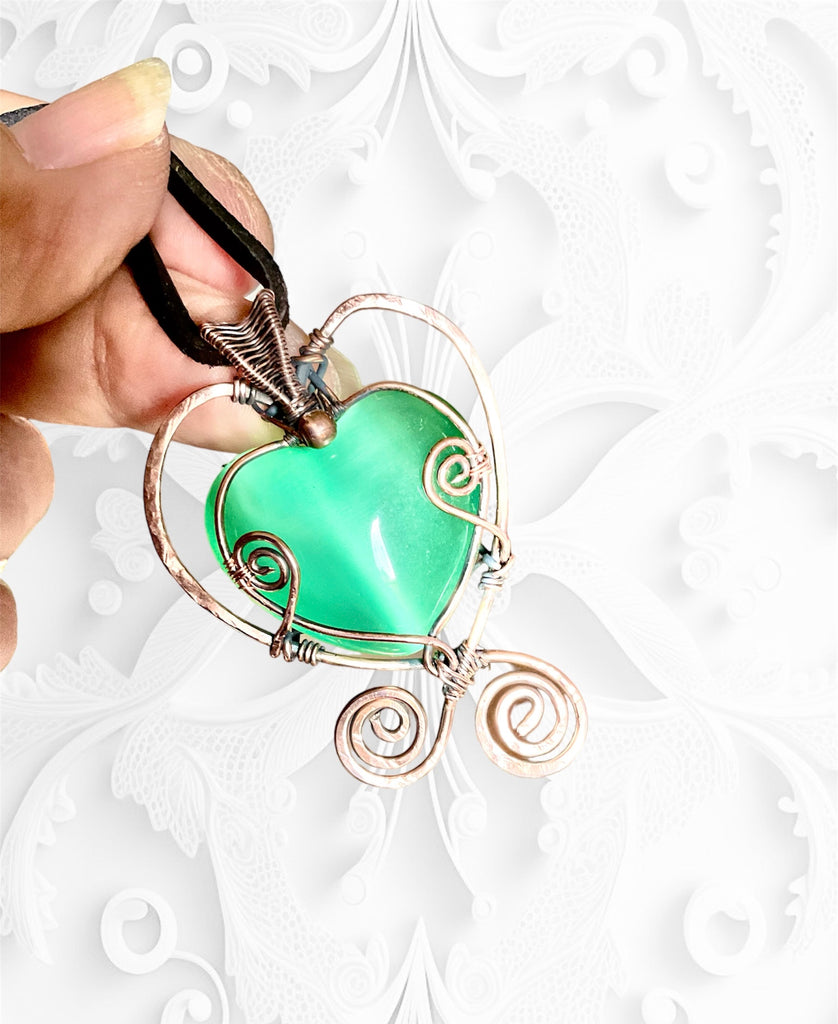 Green Cats Eye Heart Pendant