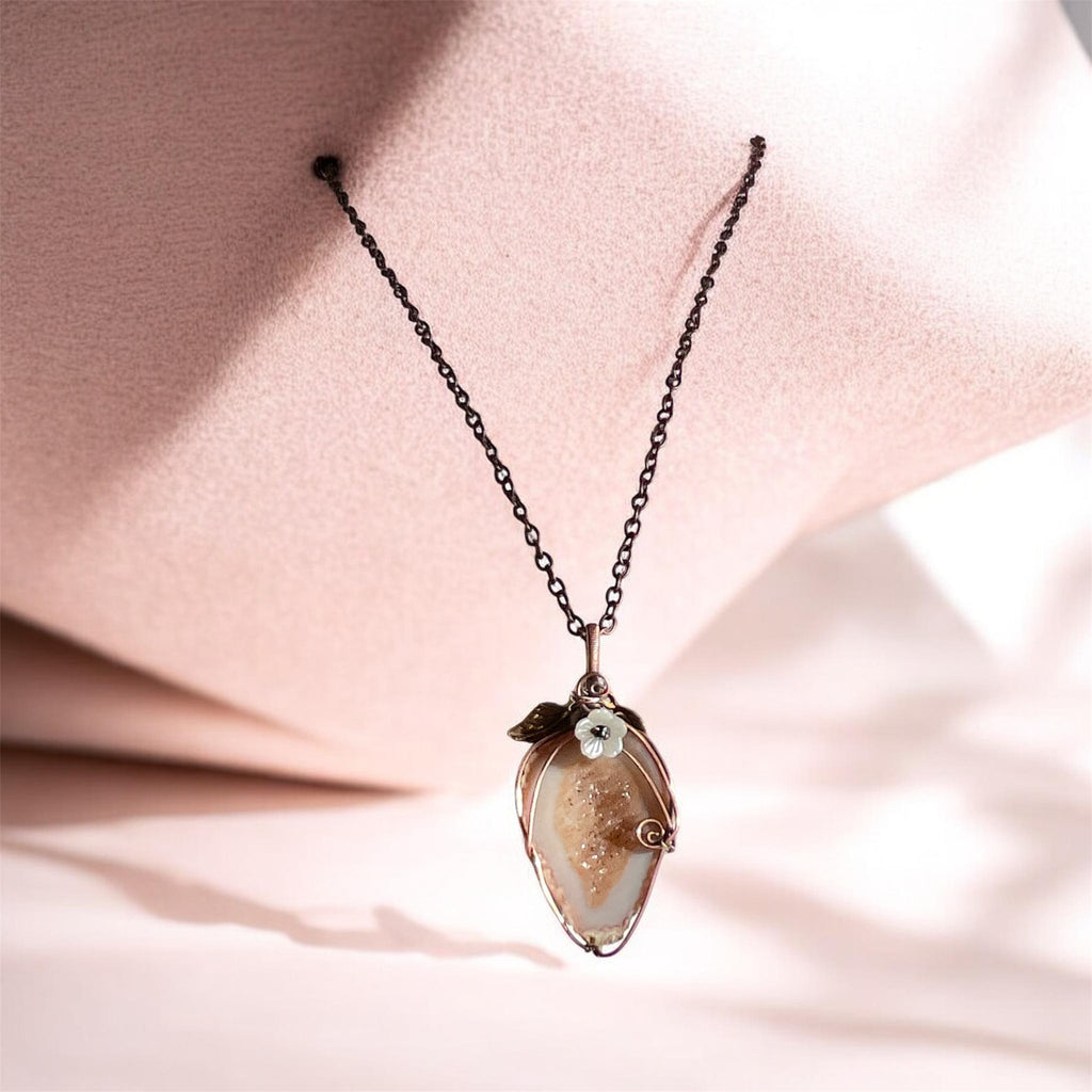 Druzy Geode Agate Pendants - Connie’s Crystals 
