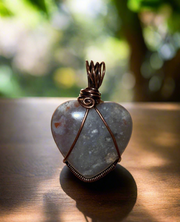 Pigeon Agate Heart Pendant - Connie’s Crystals 