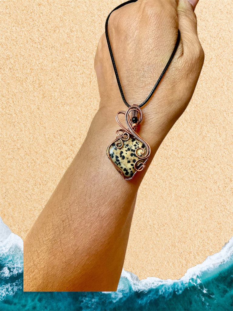 Dalmatian Jasper With Black Onyx Accent