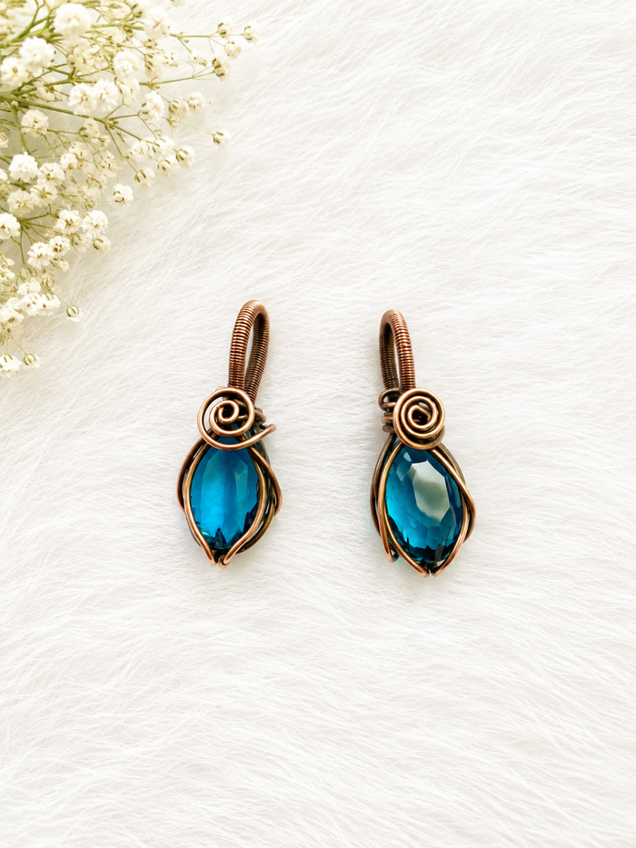 Blue Faceted Crystal Wire Wrapped Pendants