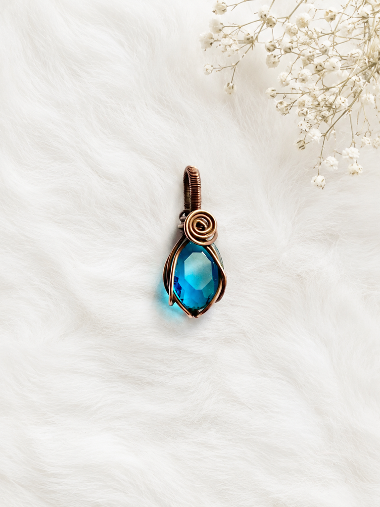 Blue Faceted Crystal Wire Wrapped Pendants