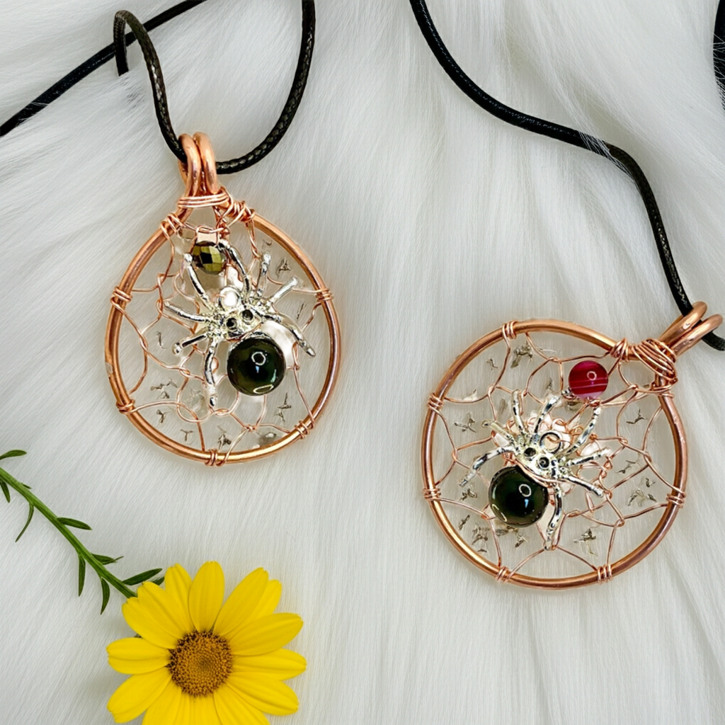 Halloween Spooky Spider Pendants - Connie’s Crystals 