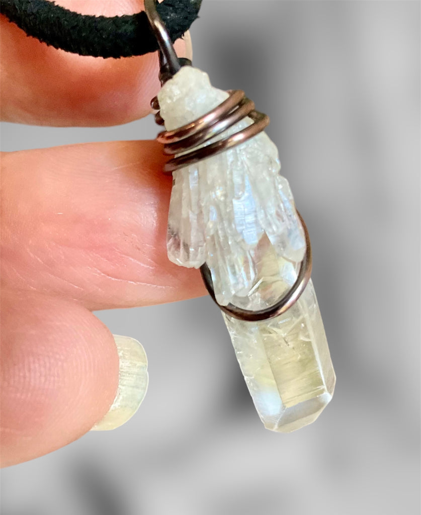 Clear Quartz Point With Cluster - Connie’s Crystals 