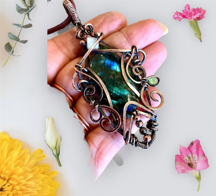 Labradorite Wire Wrapped Pendant - Connie’s Crystals 