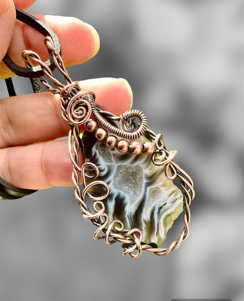 Black & White Wire Wrapped Druzy Geode Agate - Connie’s Crystals 