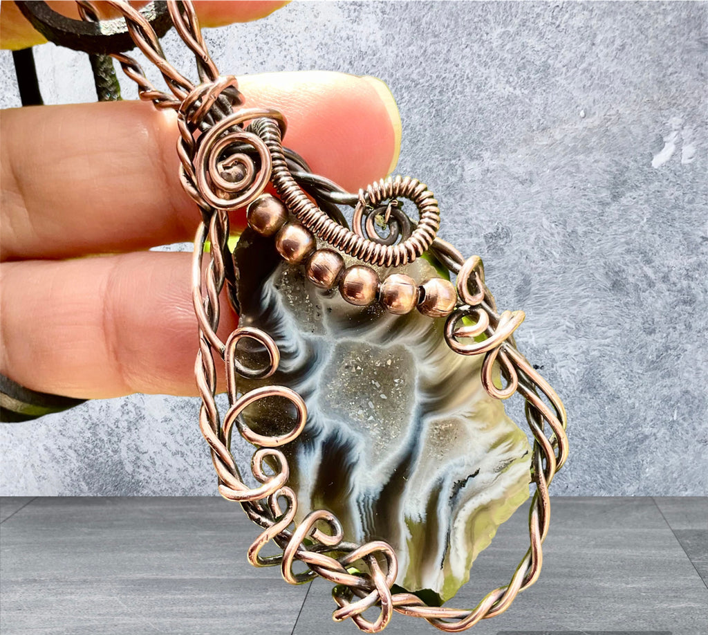 Black & White Wire Wrapped Druzy Geode Agate - Connie’s Crystals 