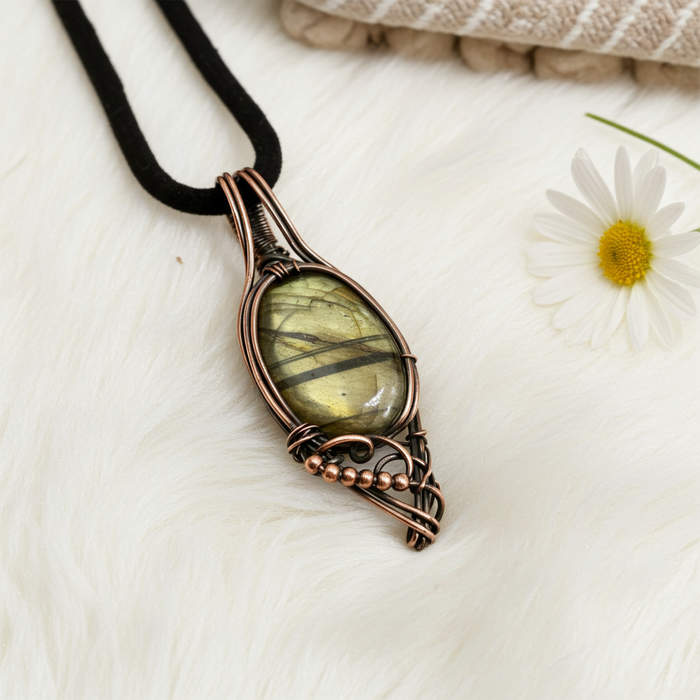 Labradorite Wire Wrapped Pendant - Connie’s Crystals 