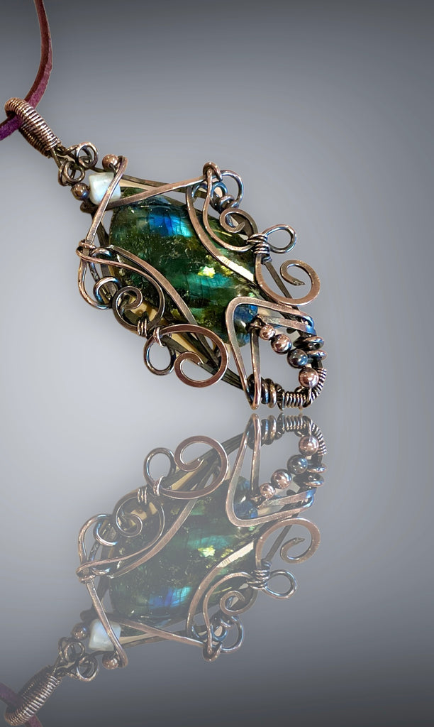 Labradorite Wire Wrapped Pendant - Connie’s Crystals 